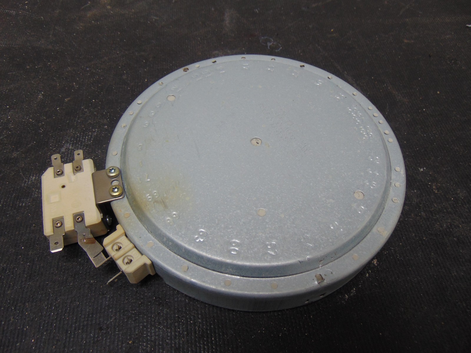 191D6306P001 GE Range JBS60DK1WW Surface Burner Element