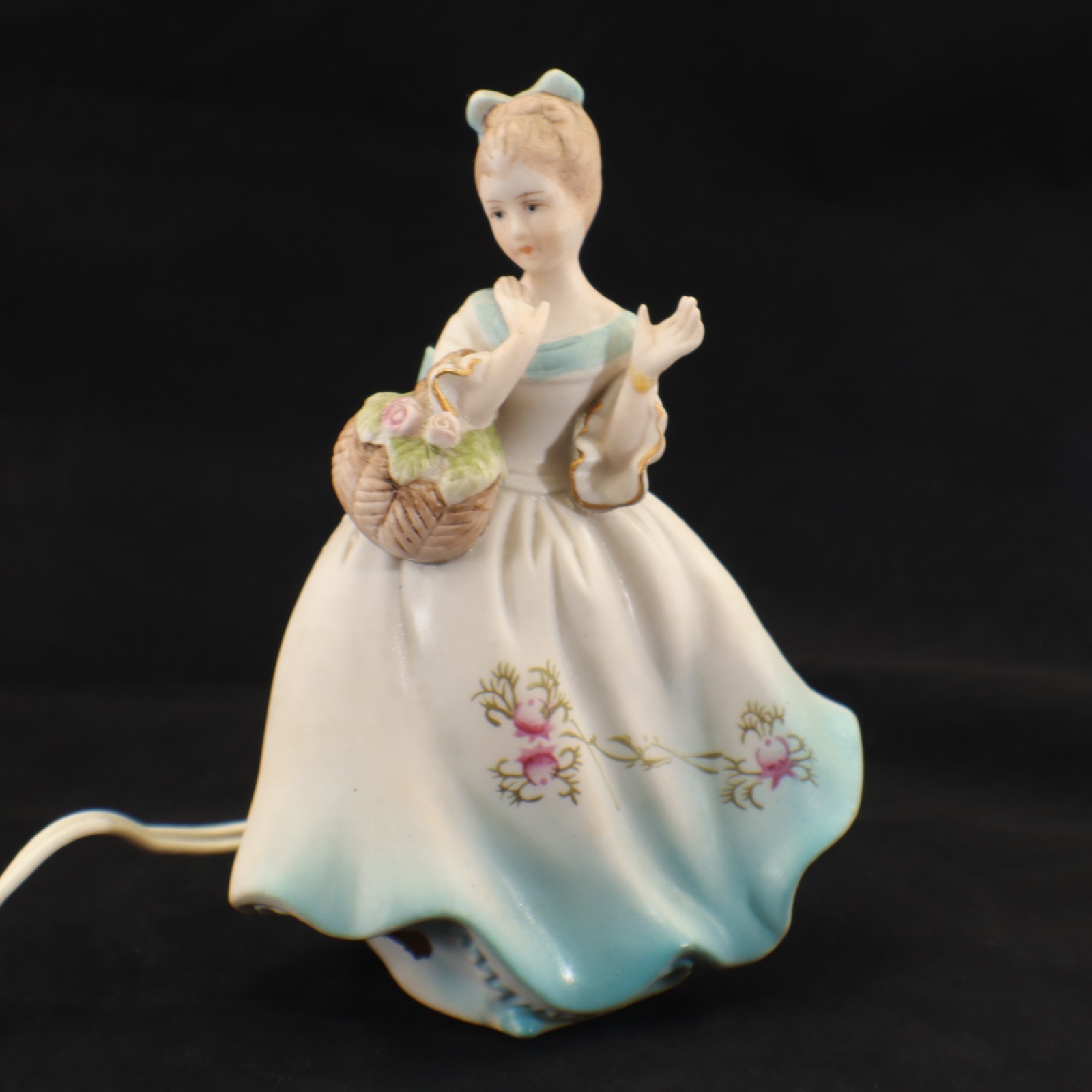 Ardalt LADY FIGURINE NIGHT LIGHT Hand Pained Porcelain Decorative Vintage 6"