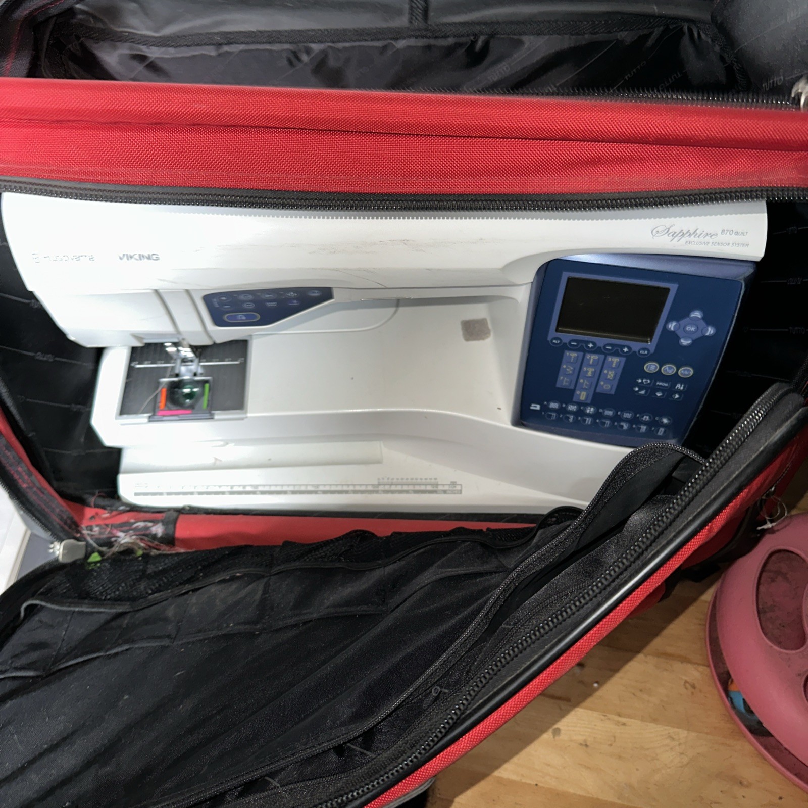 Husqvarna Viking Sapphire 870 Sewing Machine With Carry Case And Assosories