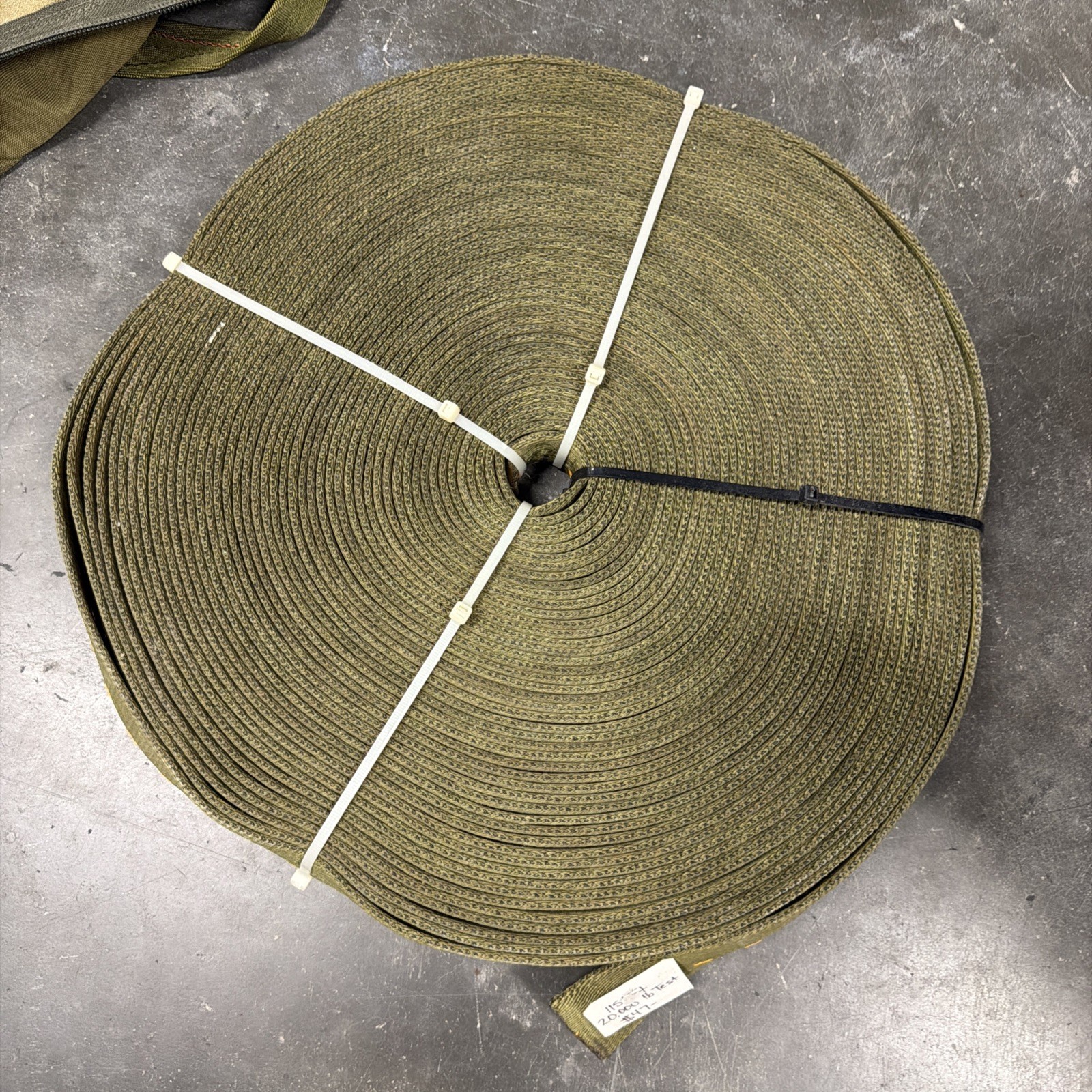 115ft lifting tow choker strap 20, 000 Lb Tested towing 4x4 Jeep recovery