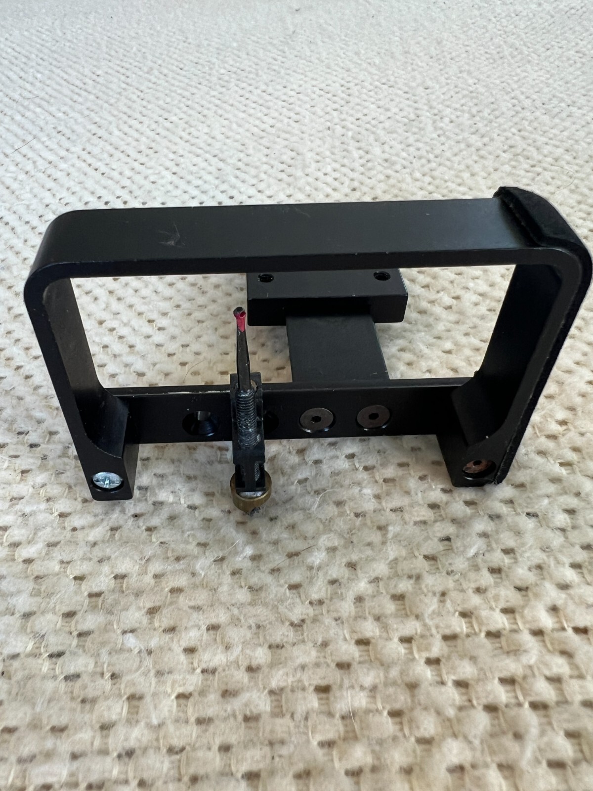 Dovetail Sight with One Pin