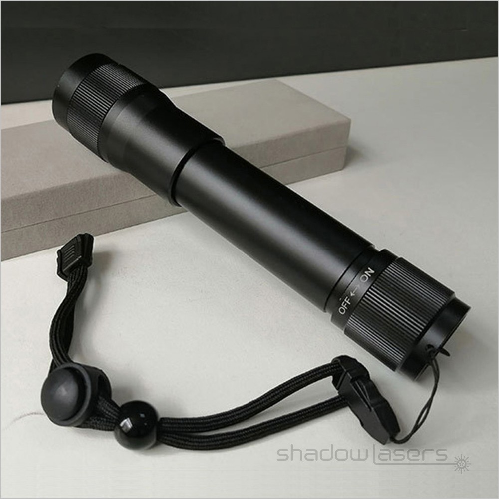 GH5 Waterproof Adjustable Focus 520nm Green Flashlight Diving Depth 100M