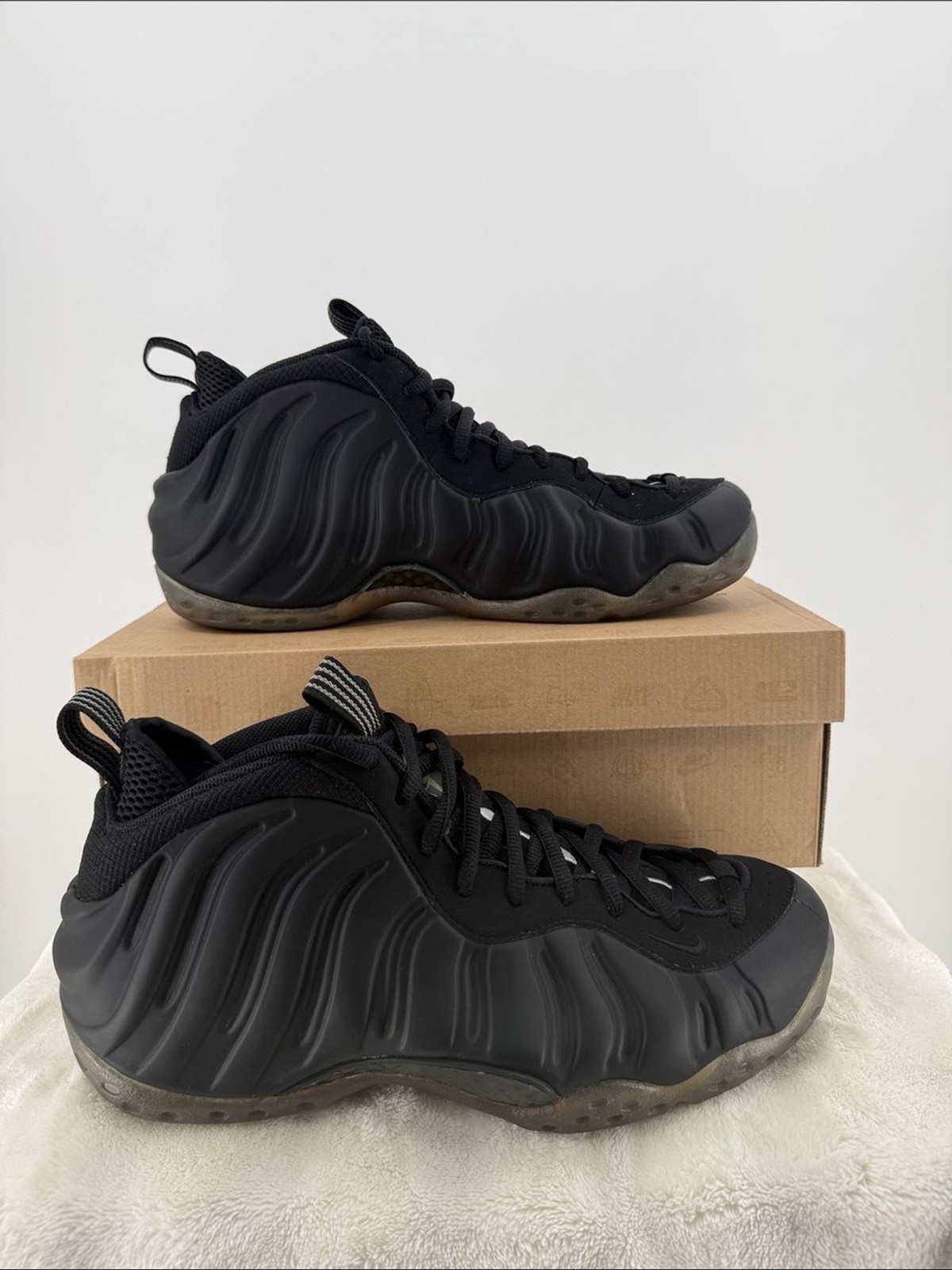 Nike Men's Black Foamposite Sneakers