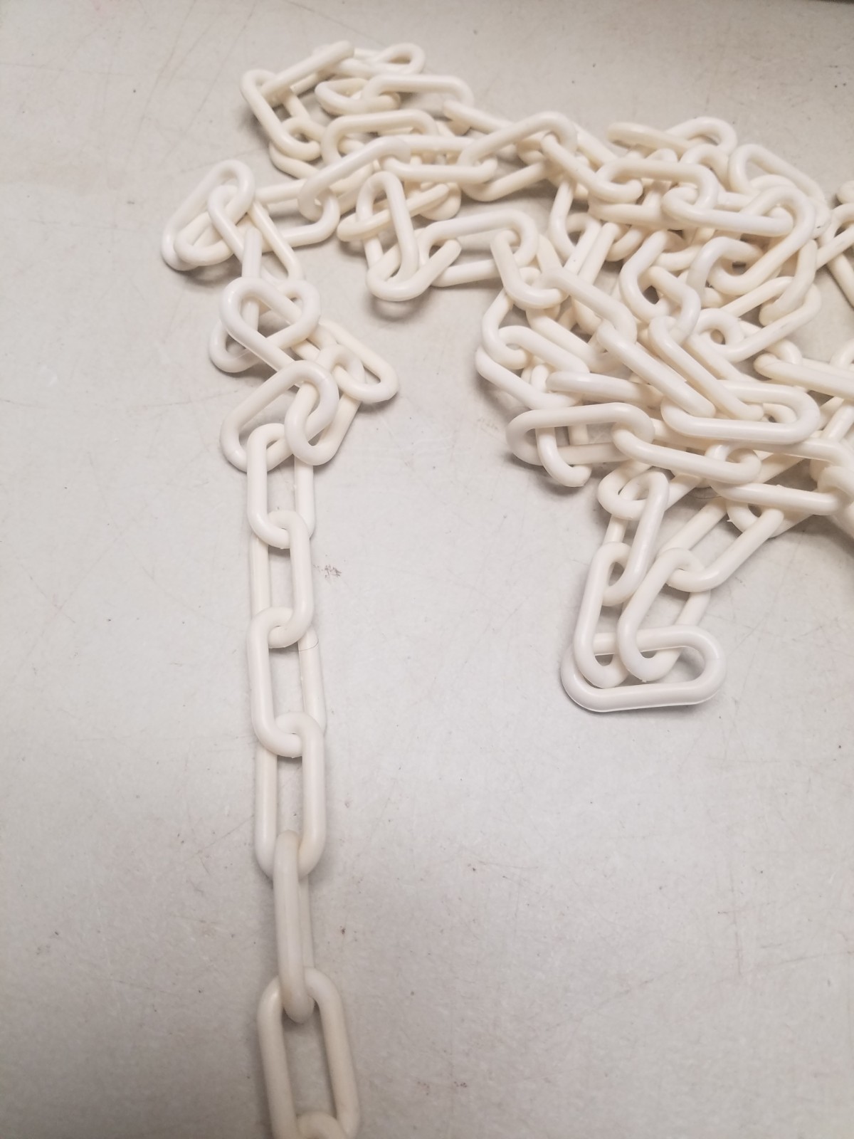 24' Plastic Chain (D)