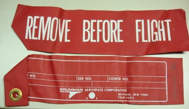 SURPLUS MILITARY REMOVE BEFORE FLIGHT AIRCRAFT WARNING BANNER FREE US SHIP