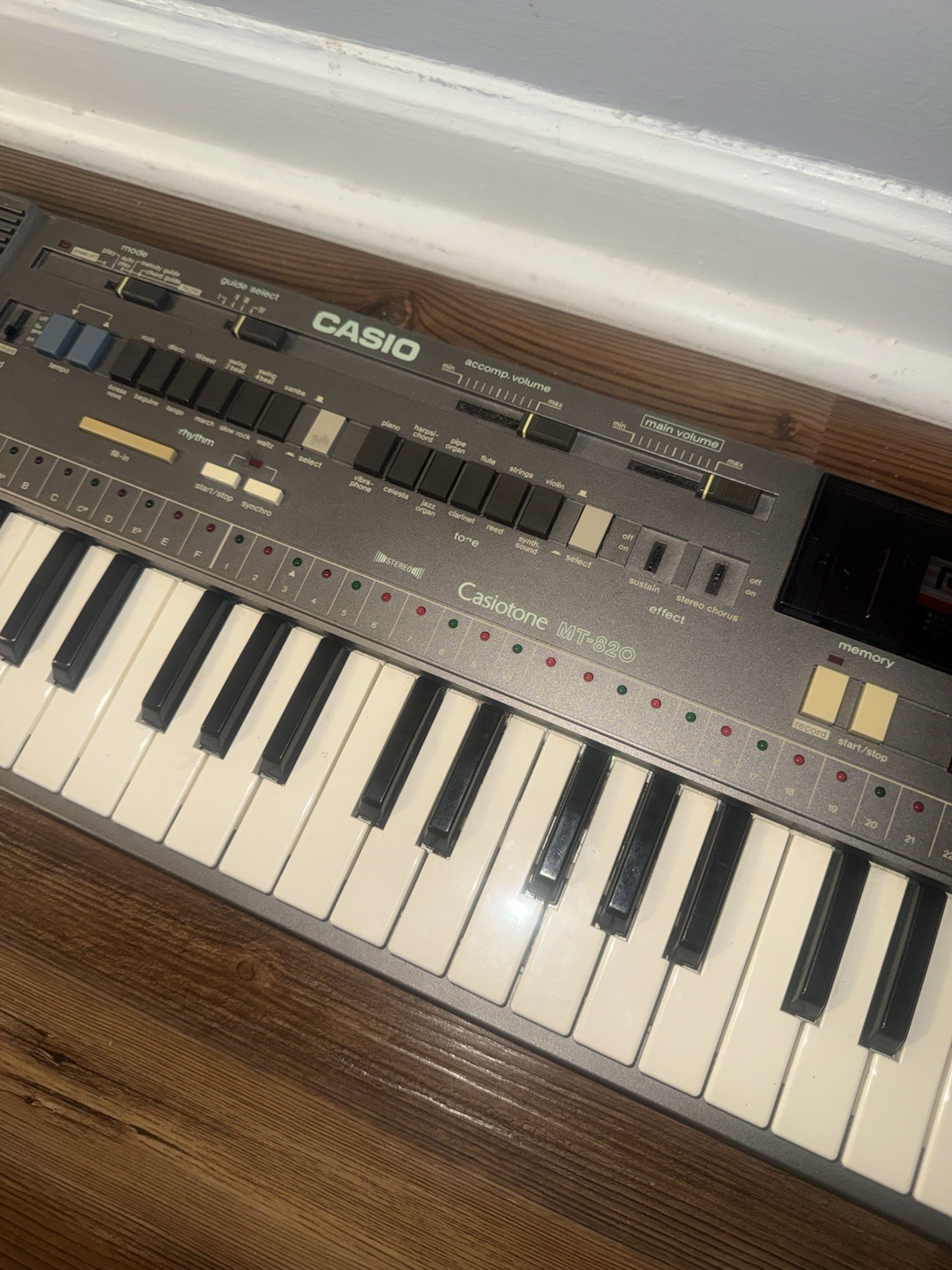 Casio Casiotone MT-820 +Rom Pack/RO-554 Family Songs Electric Keyboard 49 keys