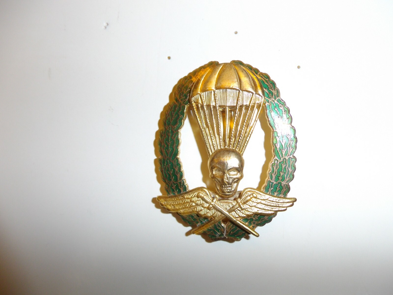 b3930 WW2 Hungary Hungarian Paratrooper badge German Axis R18E