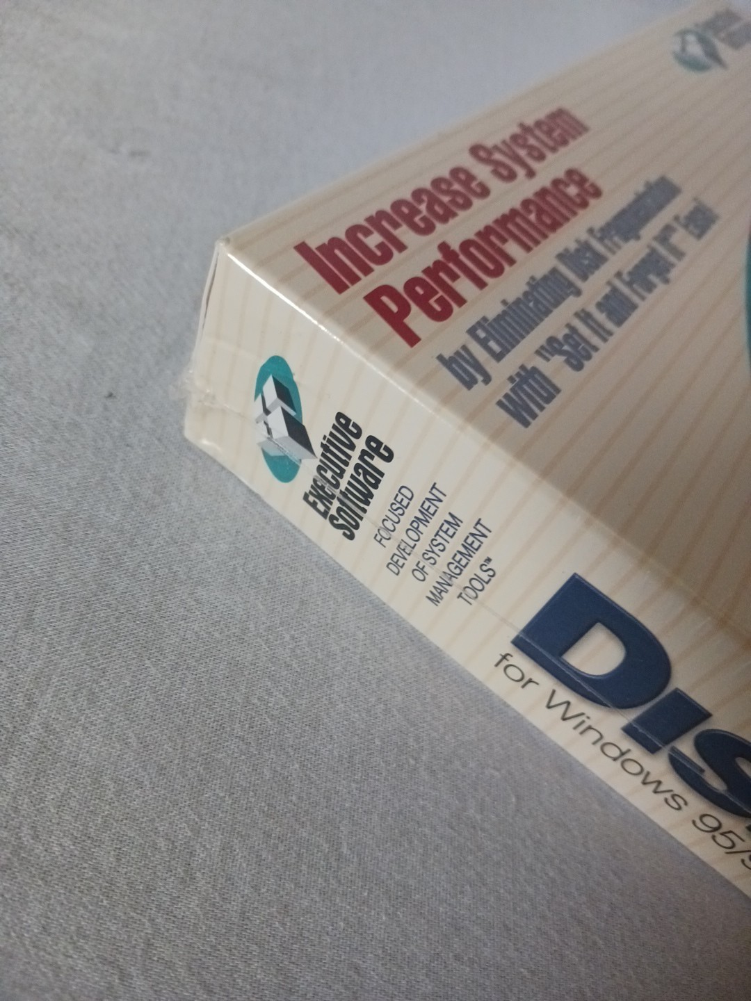 NEW SEALED Executive Software Workstation Diskeeper 6.0 Windows 95/98/ME/NT/2000
