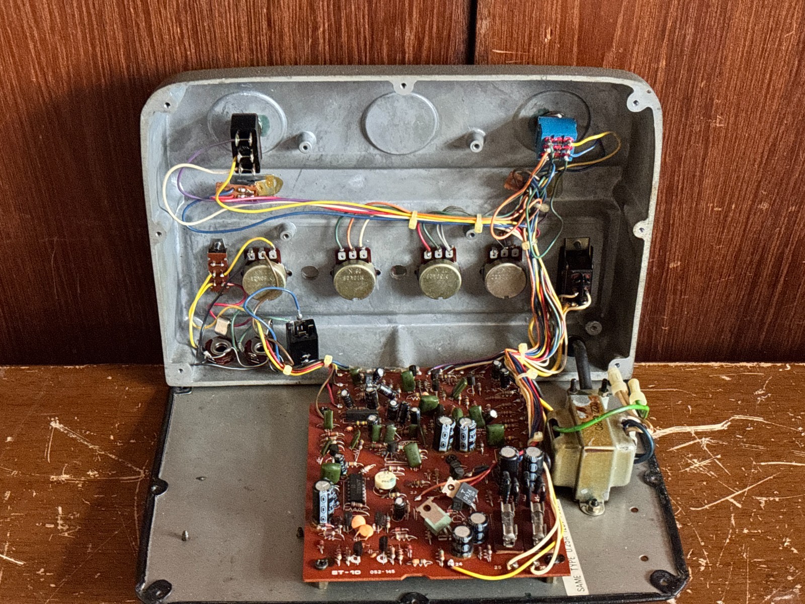 Boss CE-1 Chorus Ensemble BBD MN3002