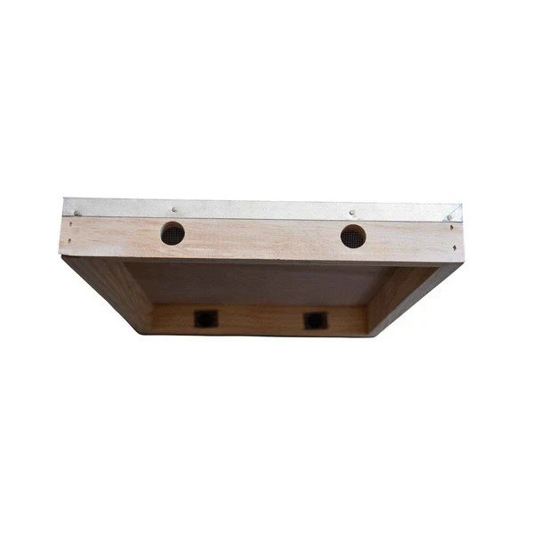 Assembled Beehive Lid With Ventilation