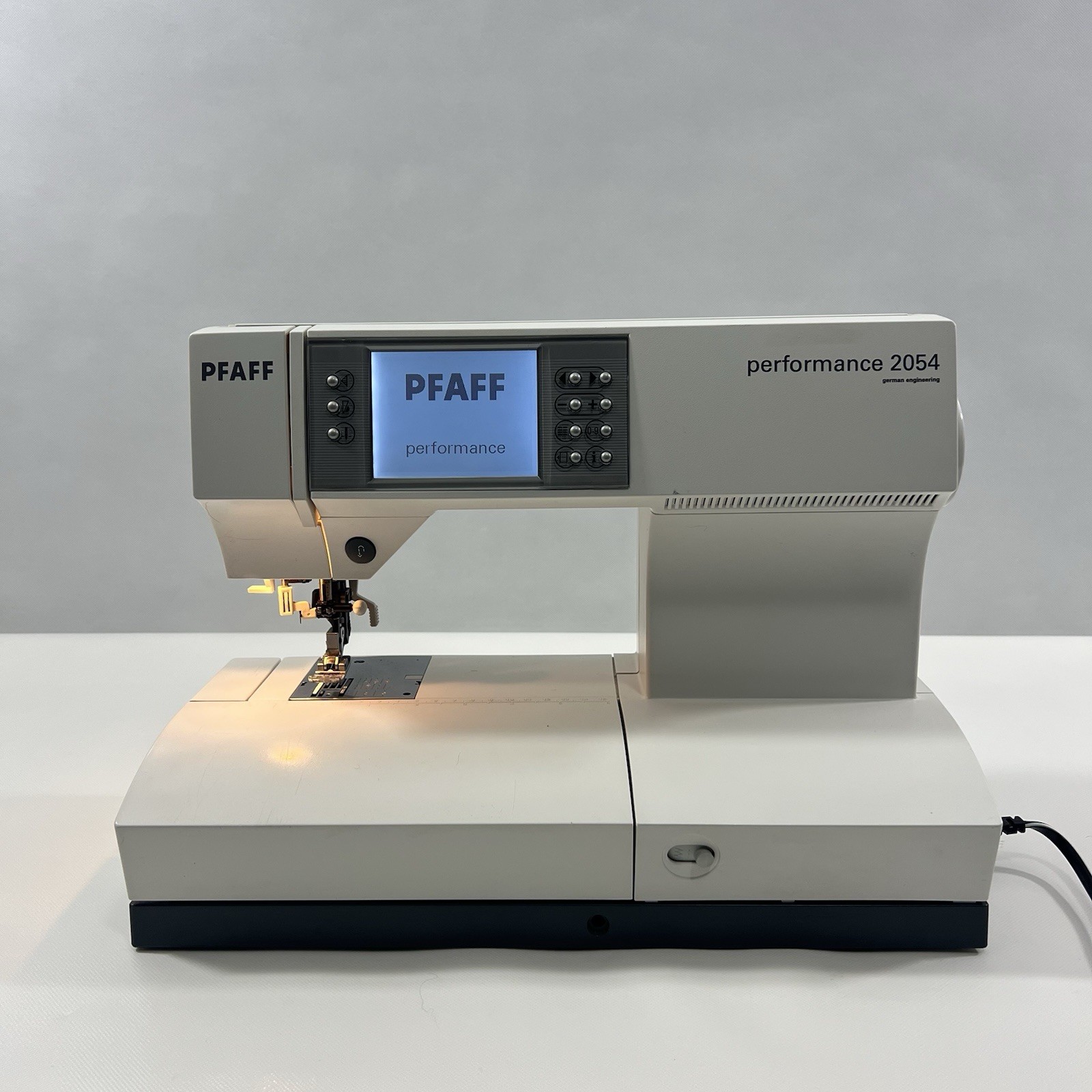 Pfaff Performance 2054 w/Pedal Manual Accessories Tested Works READ