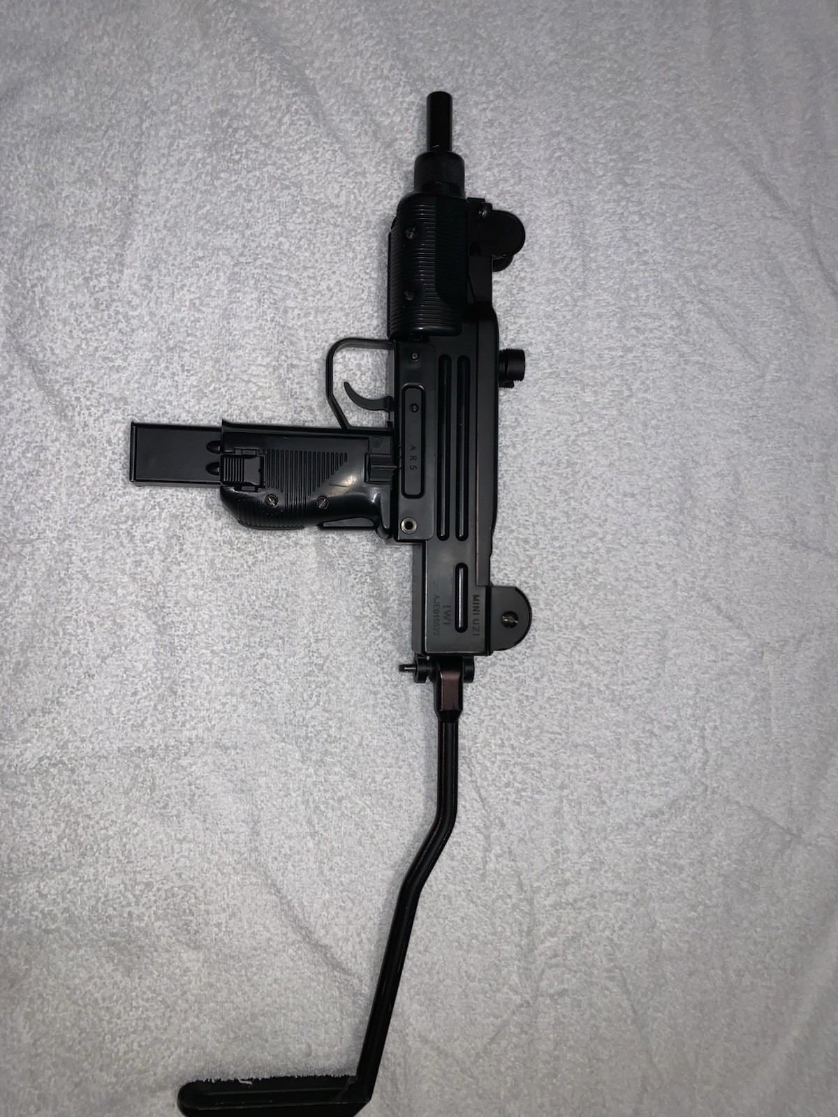 KWC Mini Uzi Full Auto CO2 Blowback BB Gun