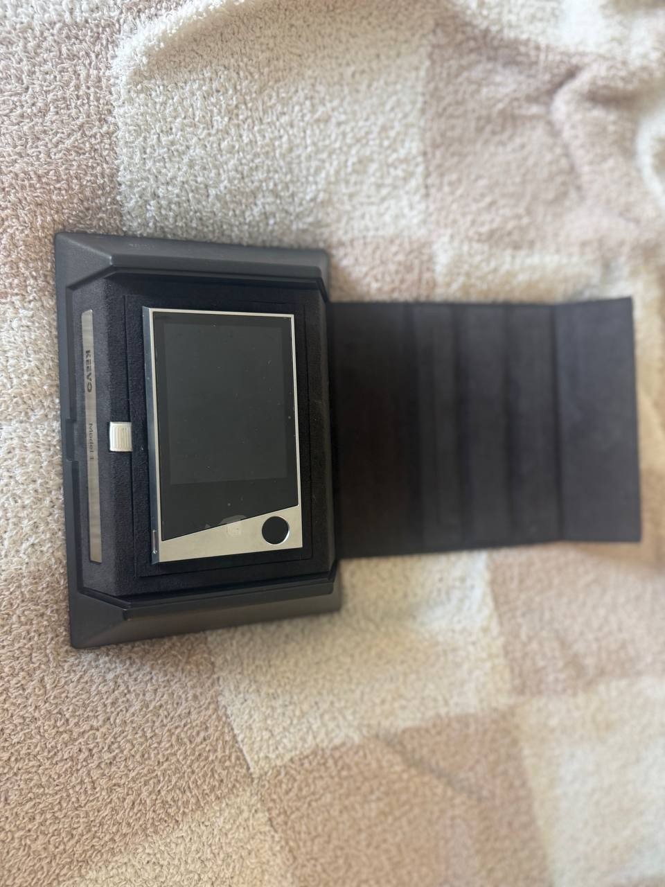 Keevo Model 1 Hardware Cryptocurrency Wallet New in Box Leather Case USB Cable