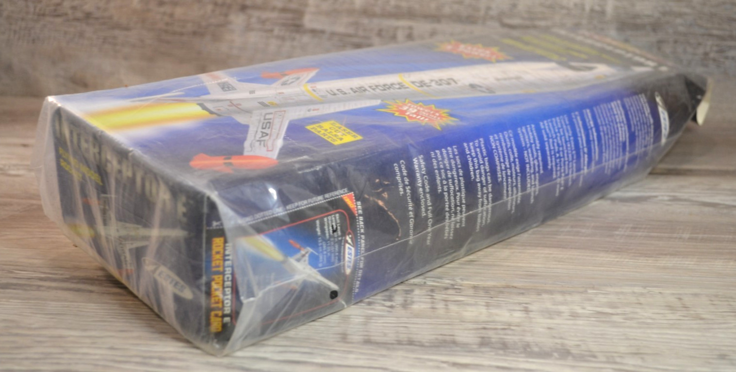 Estes Flying Model Rocket Kit INTERCEPTOR E - Skill Level 3. NOS