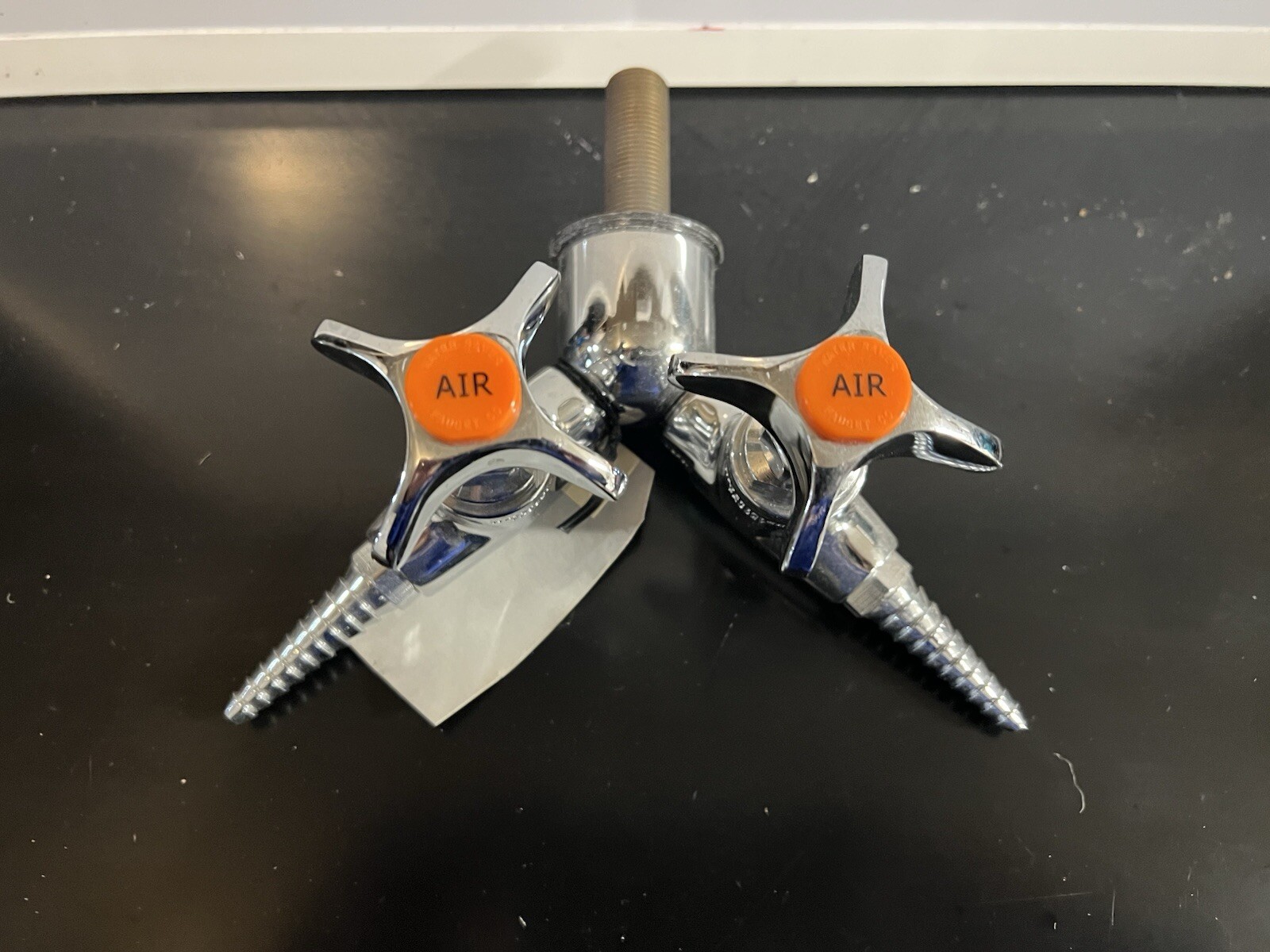 WaterSaver Double Nozzle Side Wall AIR Turret