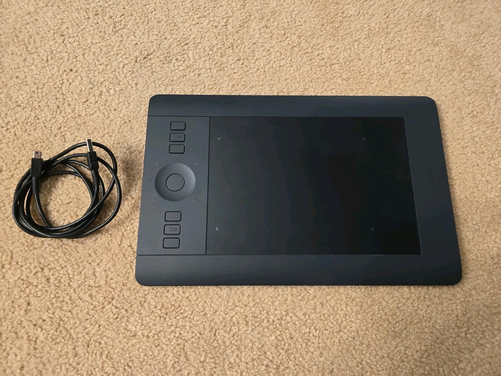 Wacom Intuos Pro S PTH-451 PTH451 Pen Tablet Tested No pen