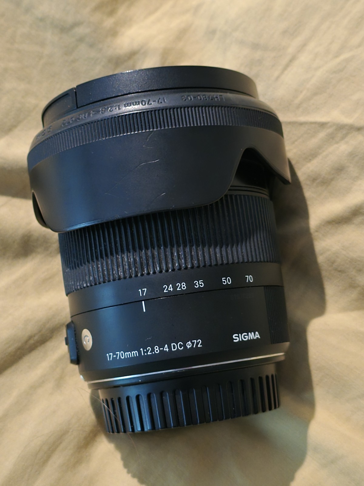 Canon EOS M6 Mark II Bundle: EF-S 18-200mm & Sigma 17-70mm, Bag