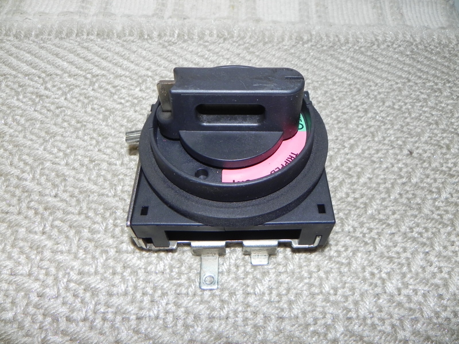 Mitsubishi F-05SV Circuit Breaker External Operating Rotary Switch on/off