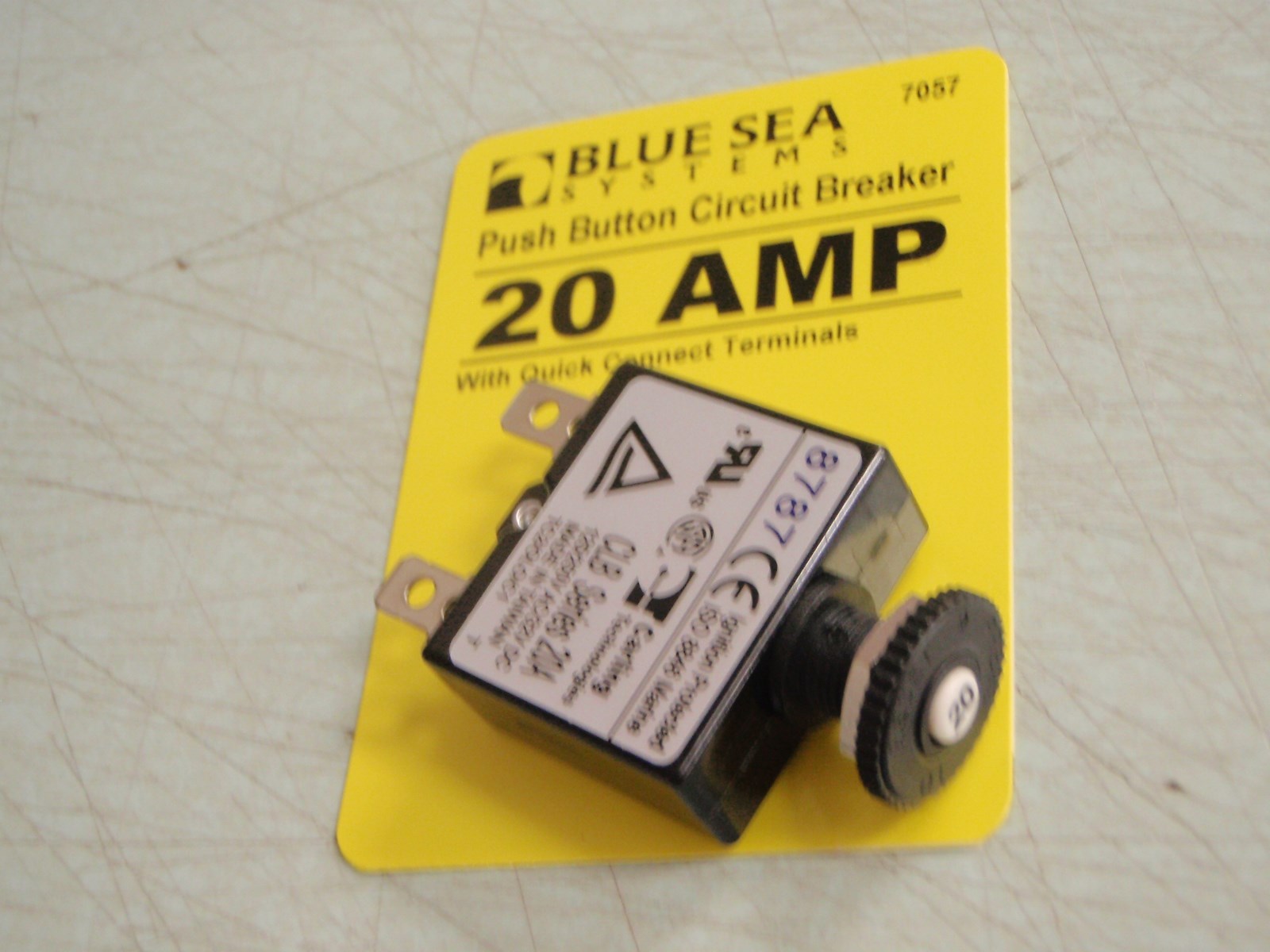CIRCUIT BREAKER BLUE SEA PUSH TO RESET 661-7057 20 AMP CARING CB SERIES 12V BOAT