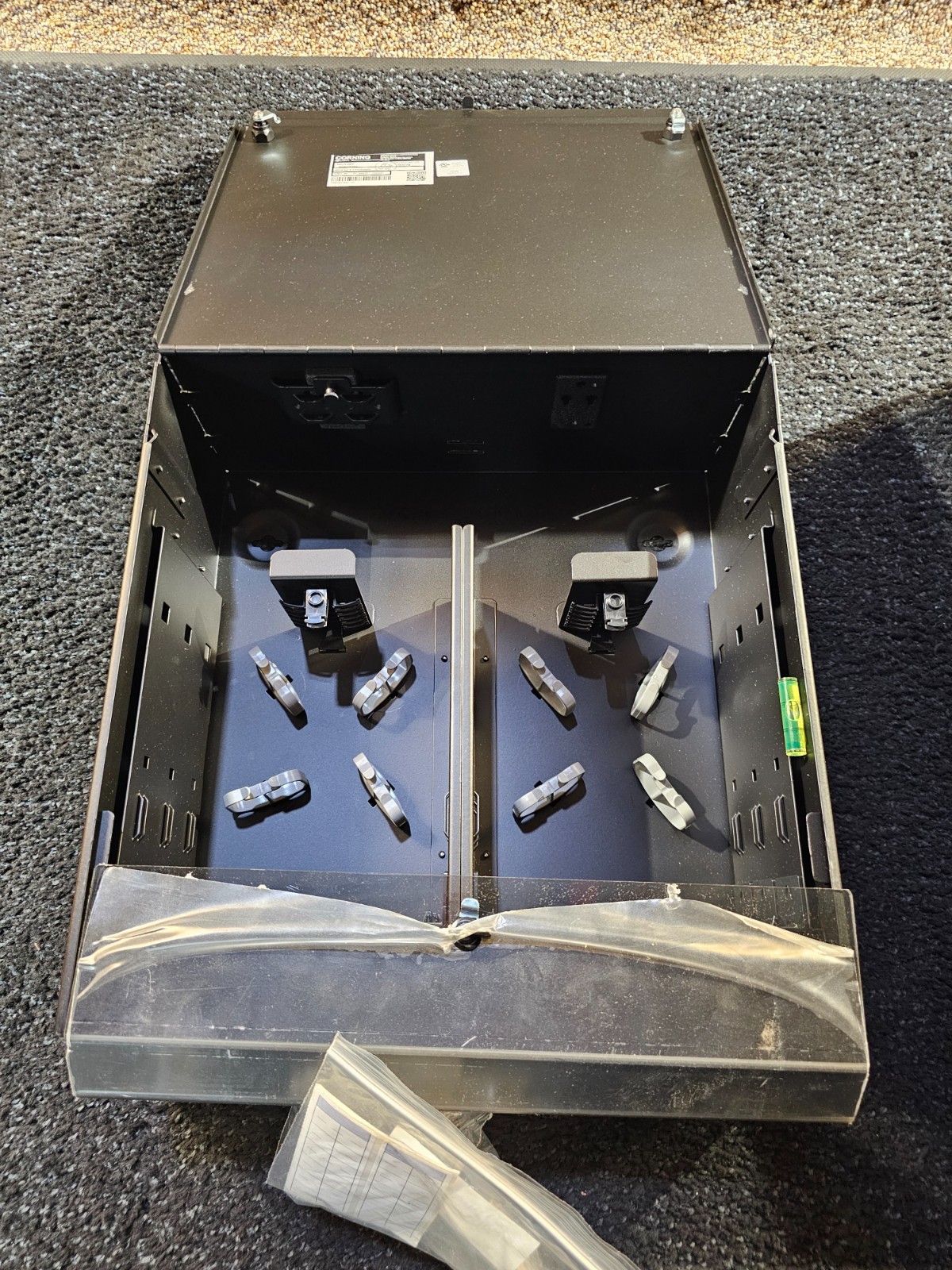 Corning WCH-06P 36 Fiber Wall Mountable Connector Housing, Accepts 6 CCH Modules