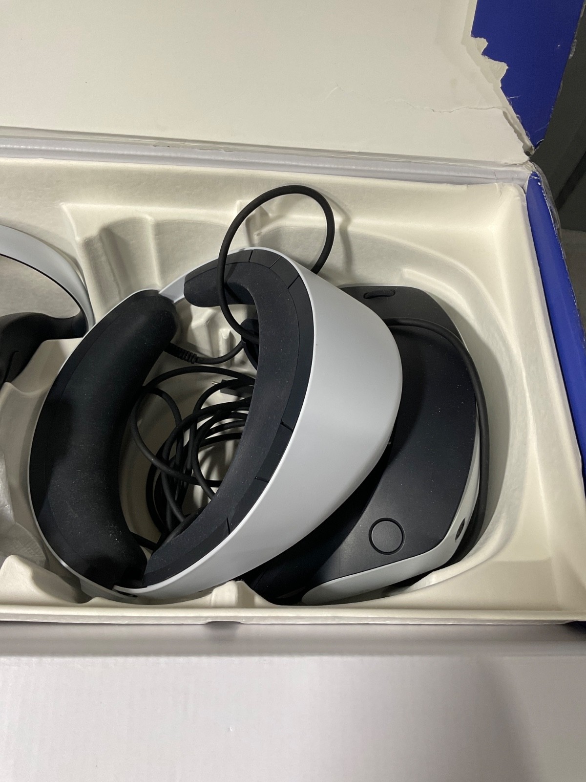 +Sony PlayStation VR2 Corded Headset and Sense Controllers(2)- White