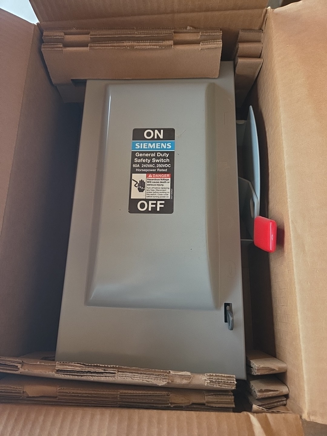 Siemens GF222N Disconnect Switch 60A 240VAC 250VDC 2P Fusible Type 1 New