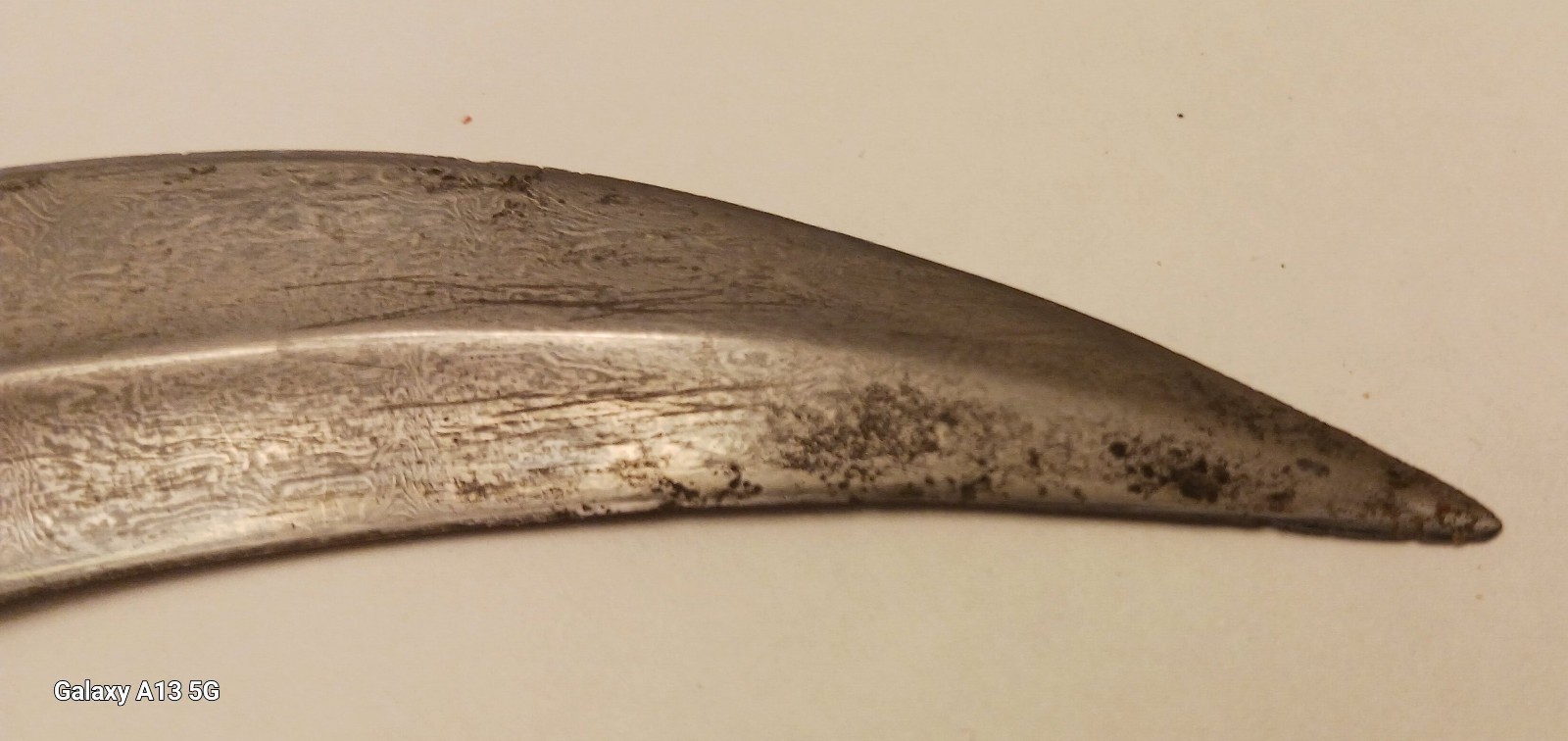 ANTIQUE INDO-ISLAMIC JAMBIYA DAGGER, WOOTZ BLADE, SILVER SCABBARD, HORN HANDLE