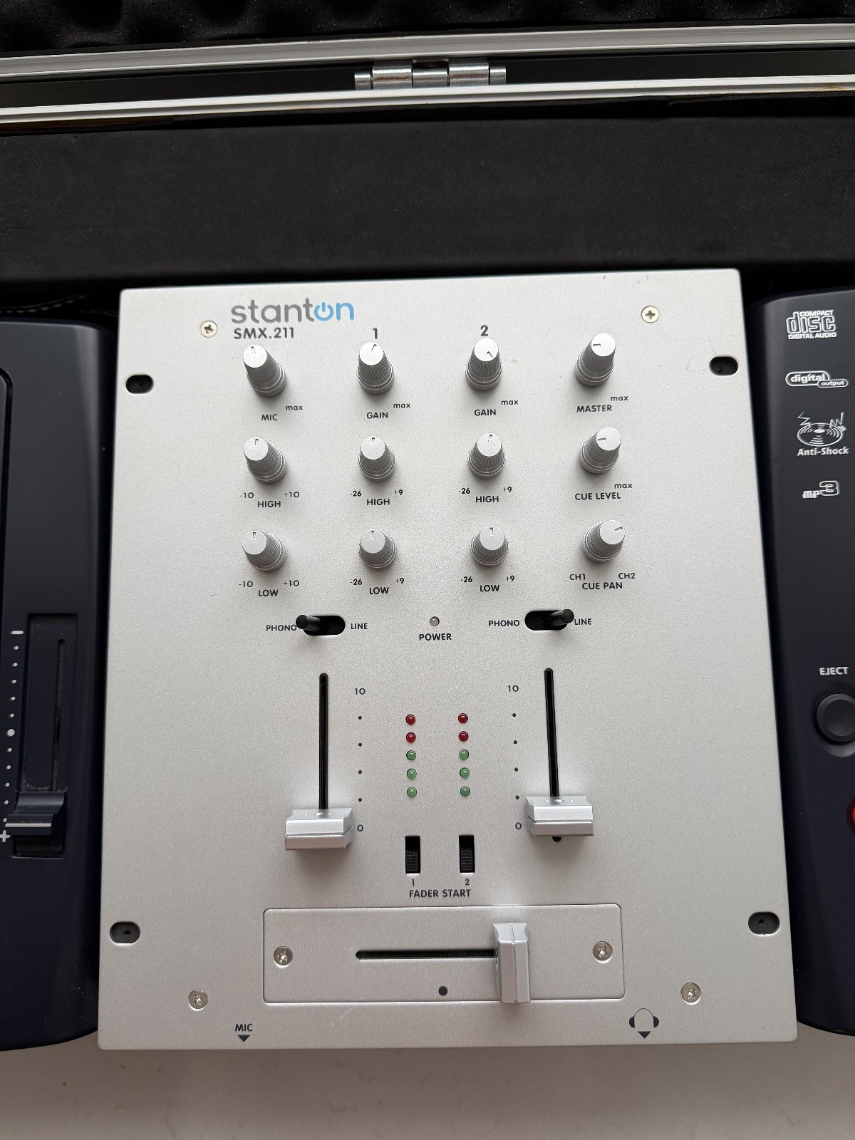 Stanton S-300 CD Player x2 SMX-211 DJ Mixer Set Hard Case Tested Working