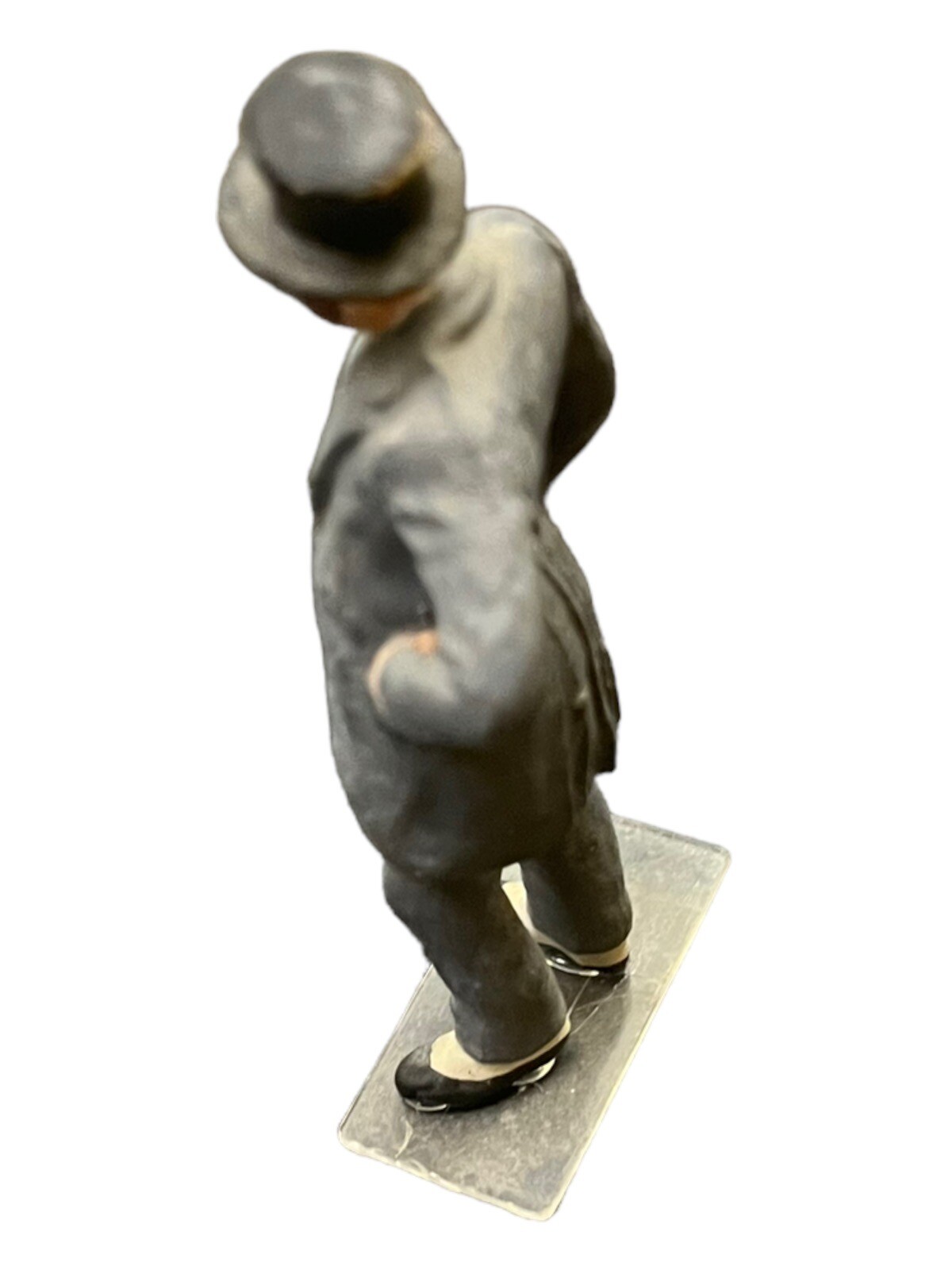 Preiser 1:22,5 Citizen With Hat and Umbrella, Railway Figure