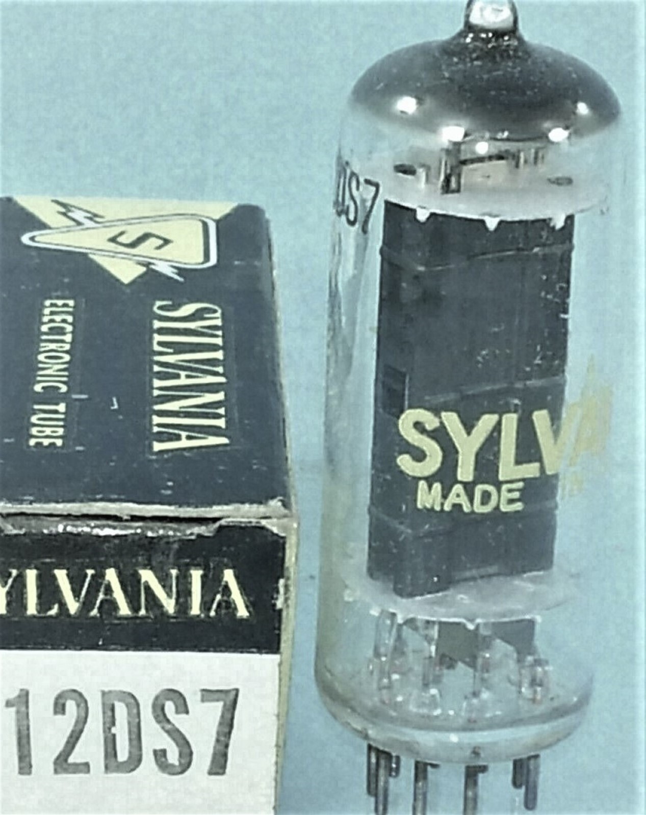 12DS7 TUBE SYLVANIA NIB TESTED & BOXED VINTAGE SURPLUS
