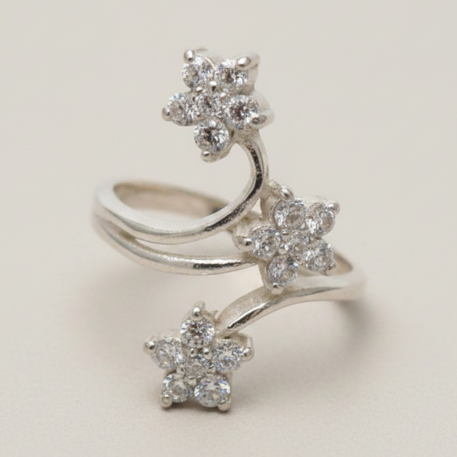 Stylish Sterling Silver Ring Solid 925 Flower With Cubic Zirconia Handmade