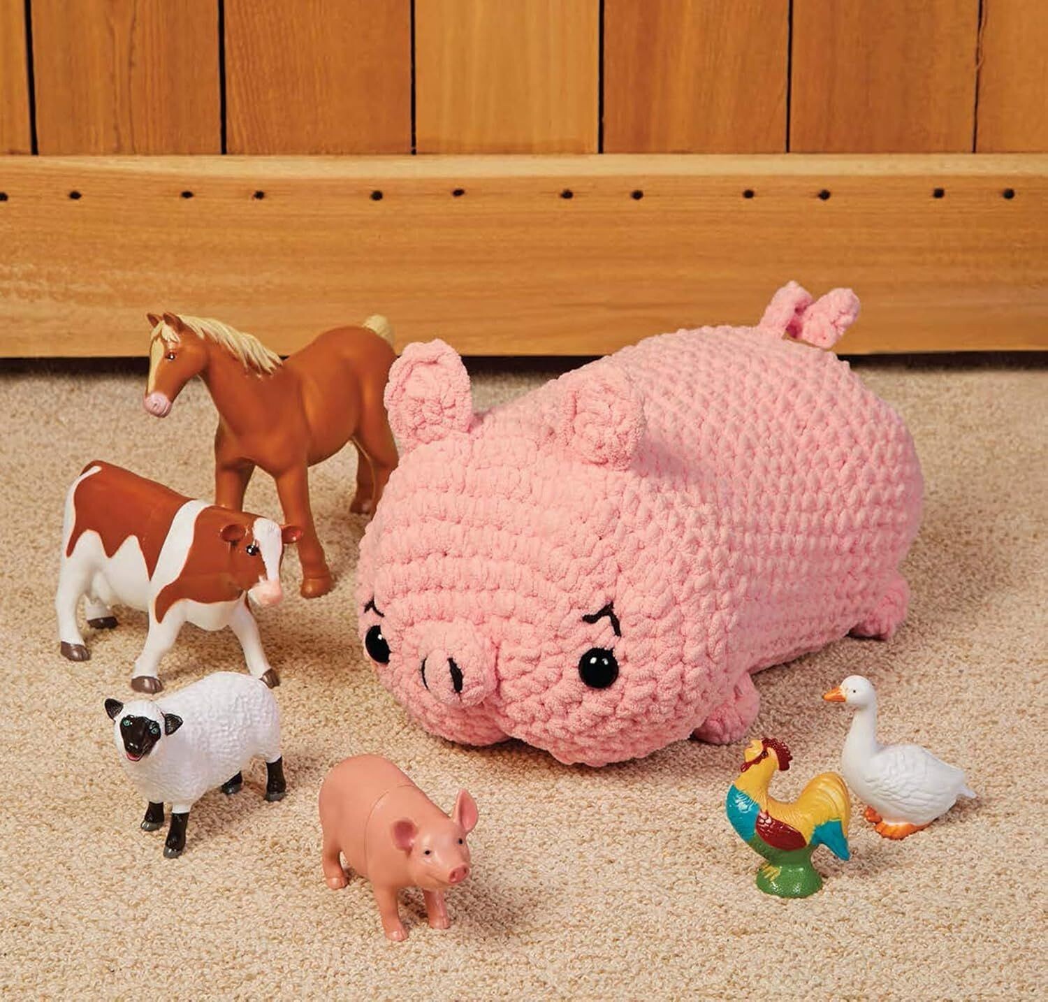 CUDDLY CRITTERS ~ Crochet Pattern Book ~ 26 Plush Animals