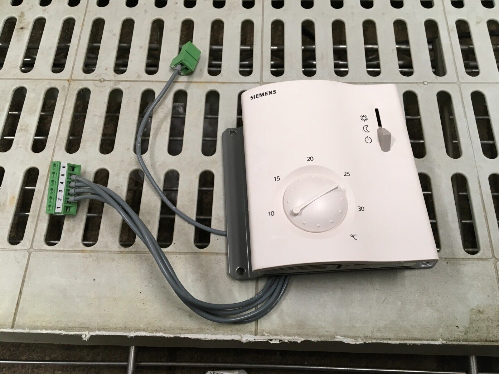 SIEMENS QAA29.01/ALG CONTROLLER FOR CCS 07546455