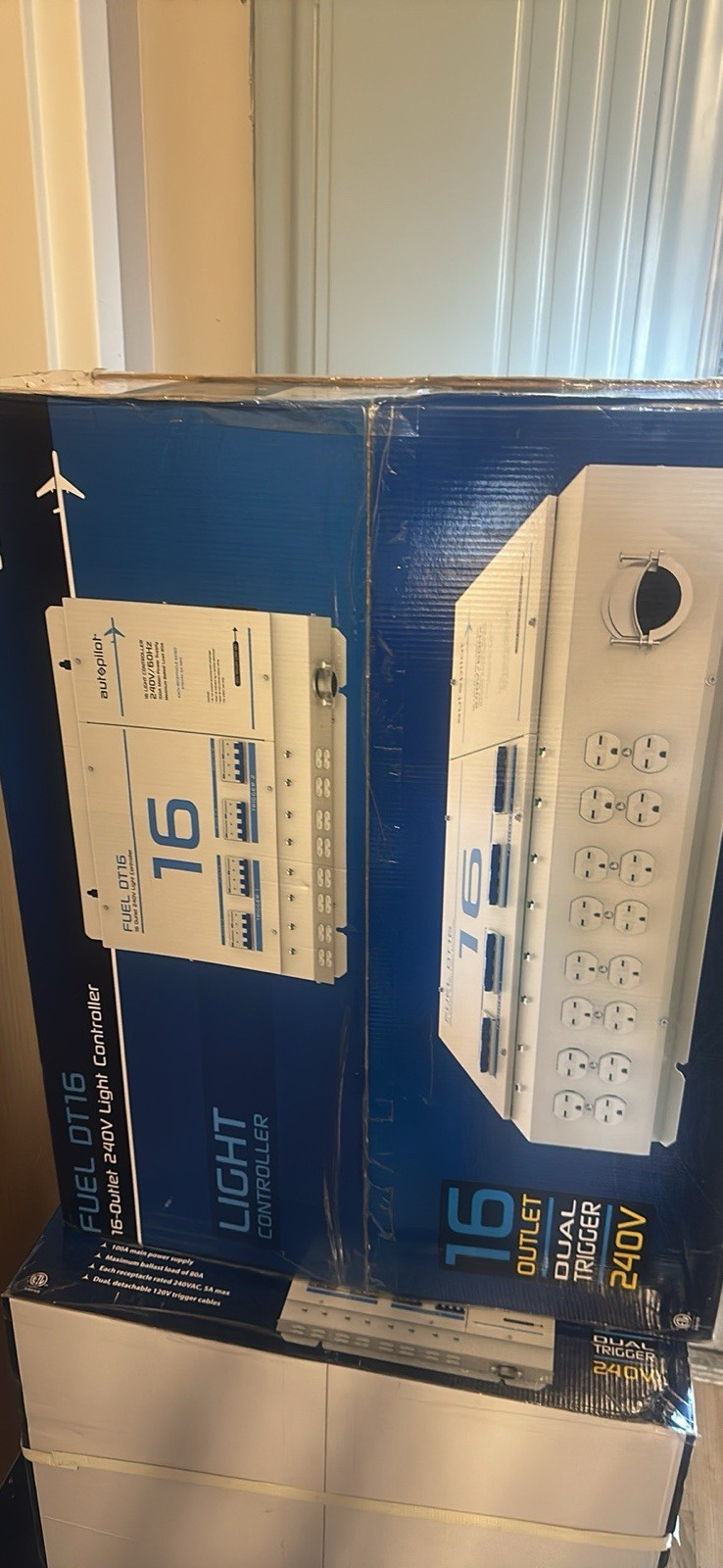 Autopilot FUEL DT16 16-Outlet 240V Light Controller