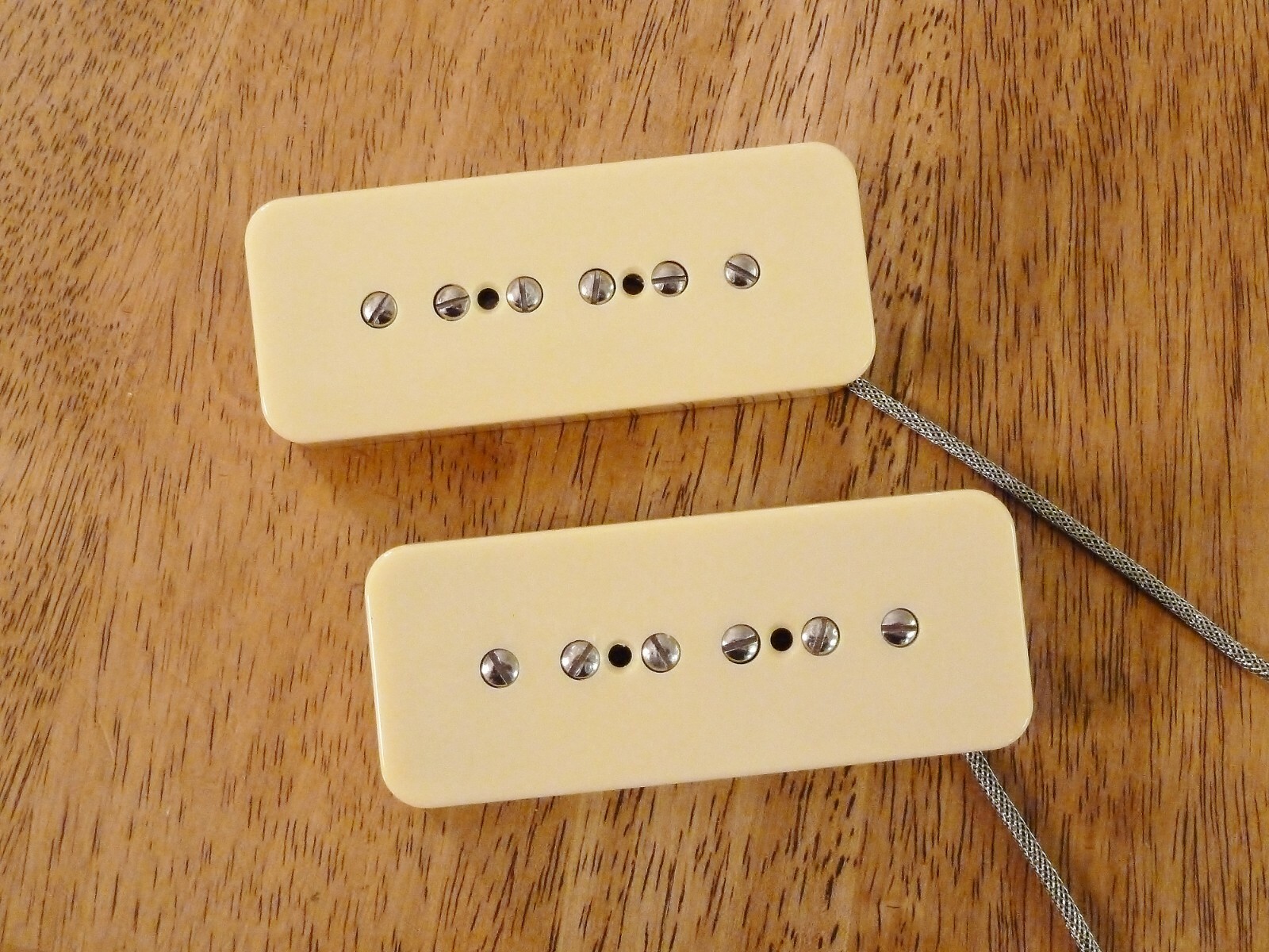 P90 SOAP BAR PICKUP SET IVORY ALNICO 4 VINTAGE ORIGINAL TONE NICKEL SILVER BASE