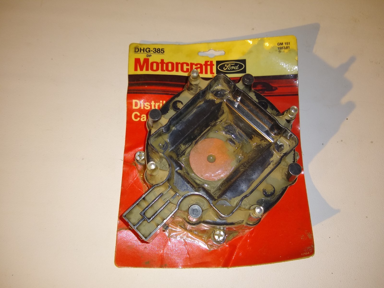 Ford Motorcraft Distributor Cap Part # DHG385