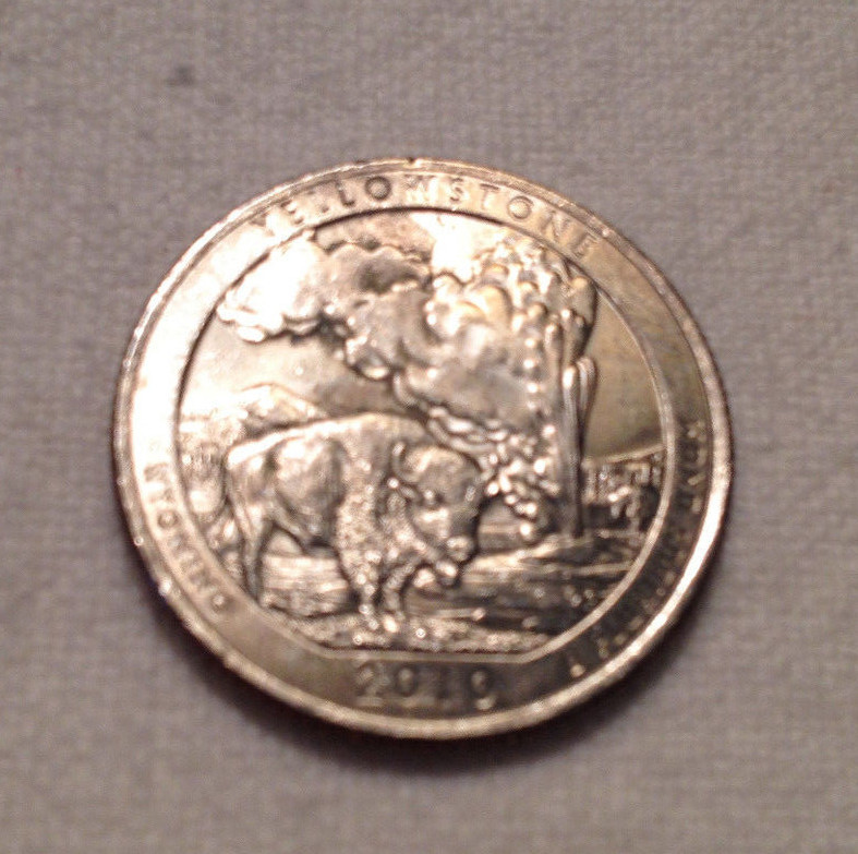 2010-P or D 25C Yellowstone NP America the Beautiful Quarter