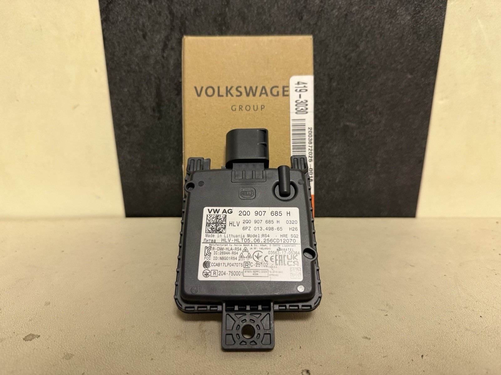 22 - 25 Volkswagen Blind Spot Detection System Warning Sensor New Oem 2Q0907685H