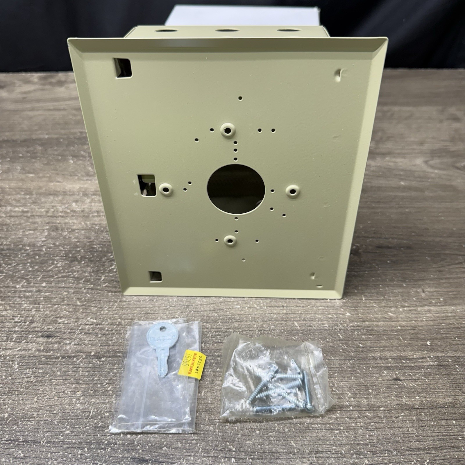 Genuine Supco BTG-54VL Metal Thermostat Guard Cover Box Watsco TG54VL F29-0192