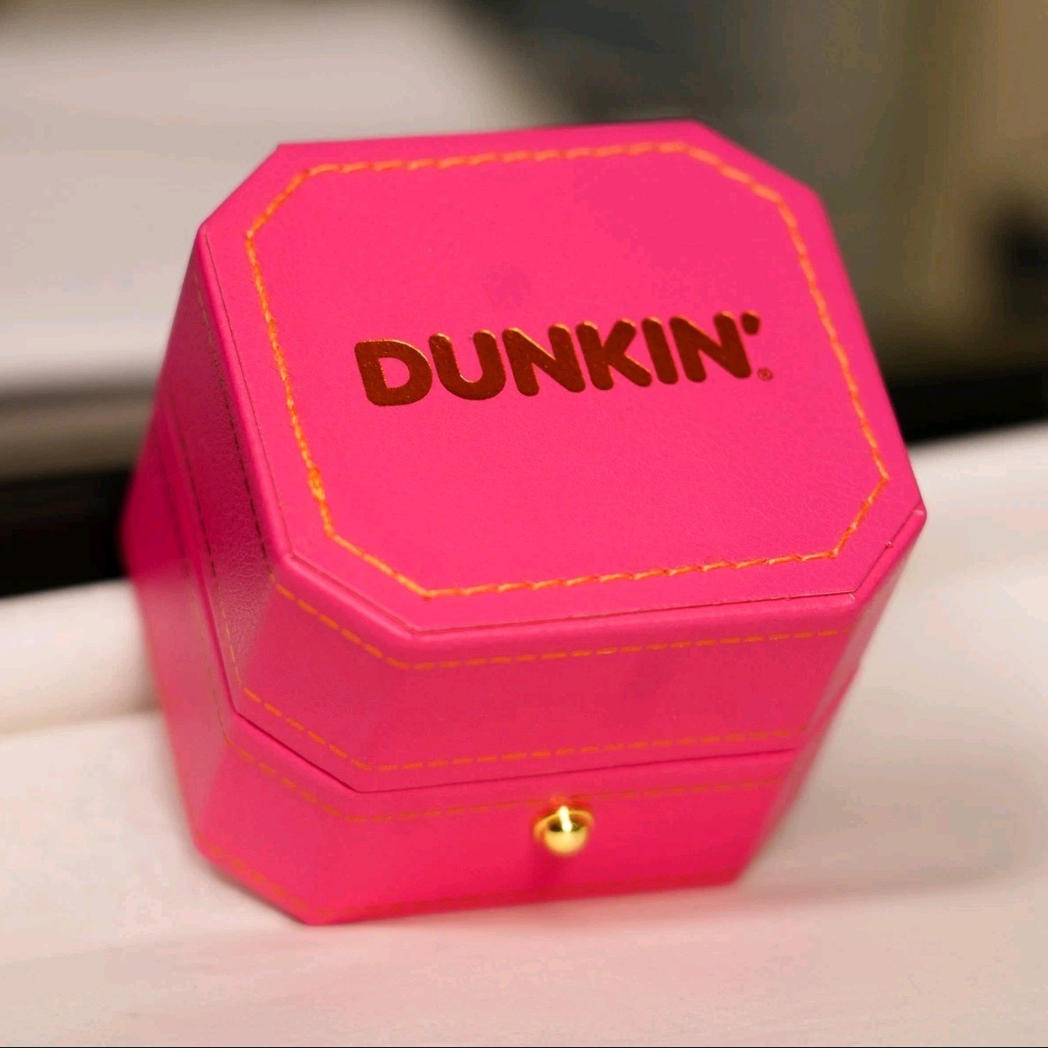 EXCLUSIVE Limited Edition 2026 - Dunkin "I Dough" ring box