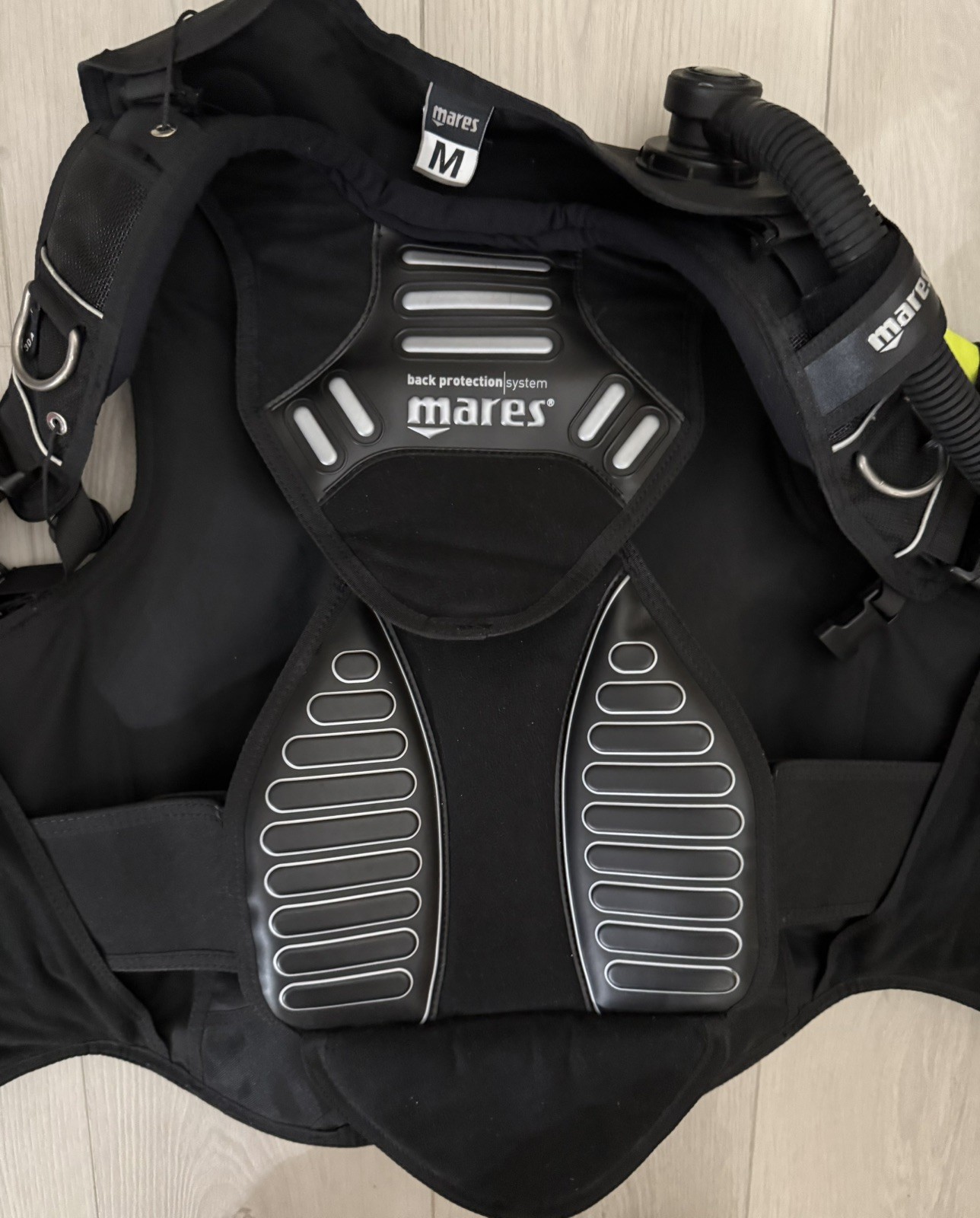 Mares Dragon 3D Alutex scuba diving vest. Size M