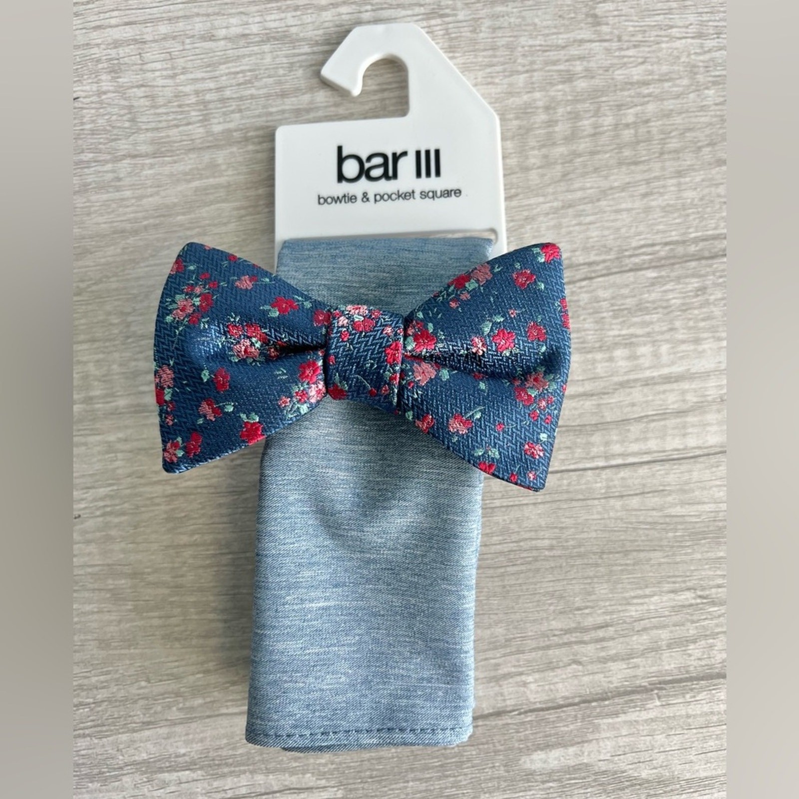 Bar III Men's Floral Bow Tie & Pocket Square Set Blue & Red