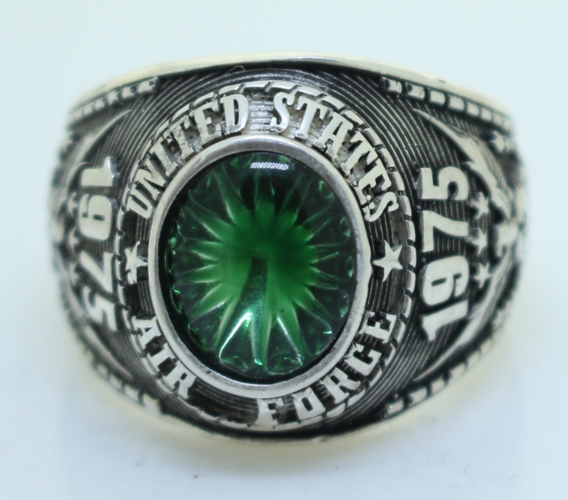 1975 USAF Service Ring Size 10.5