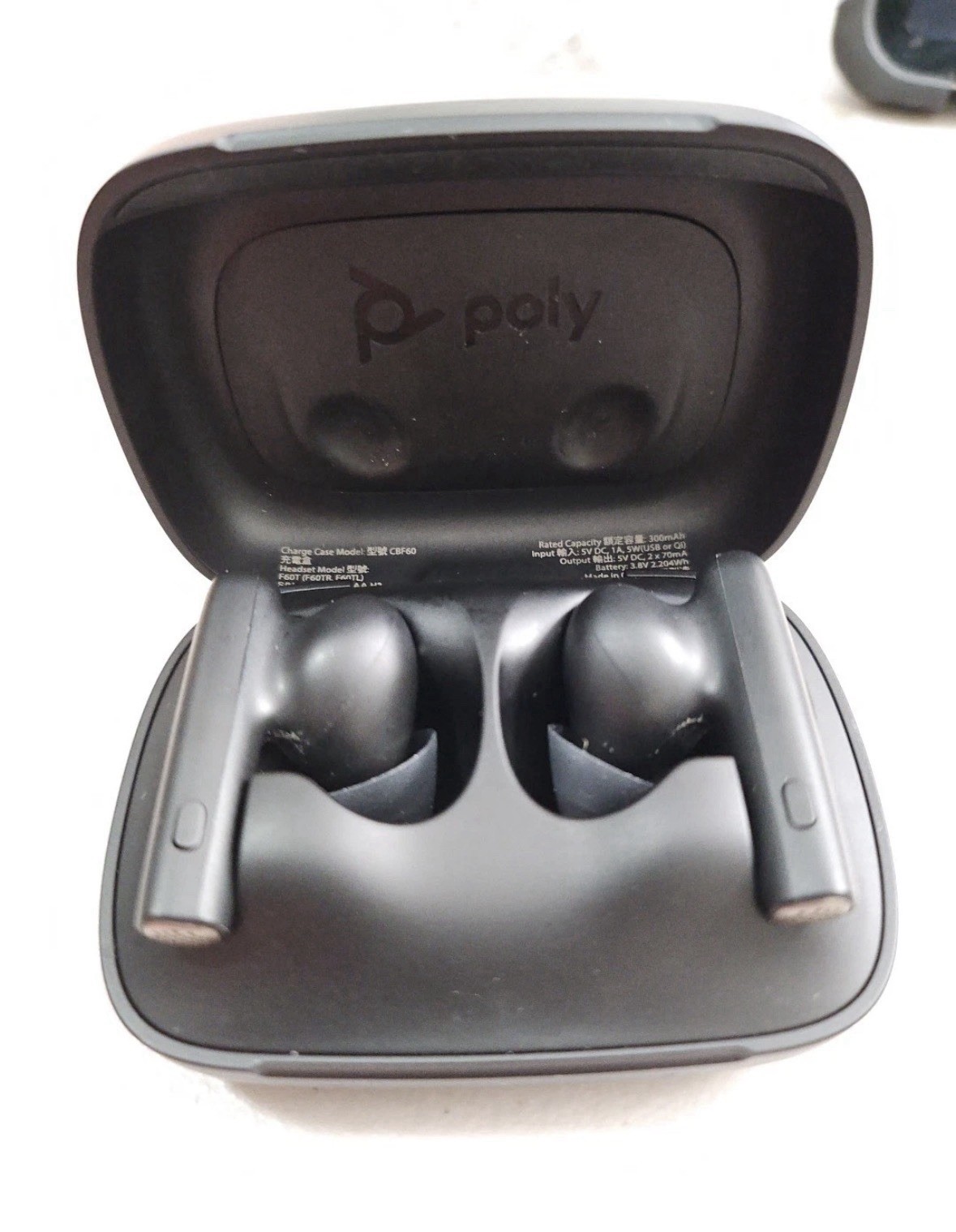 Poly Voyager Free 60 True Wireless Earbuds CBF60 PREOWNED!