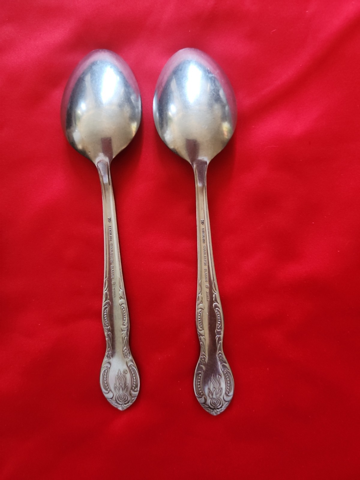 Stainless Charleston Classic by Washington Forge 2 Serving Spoons