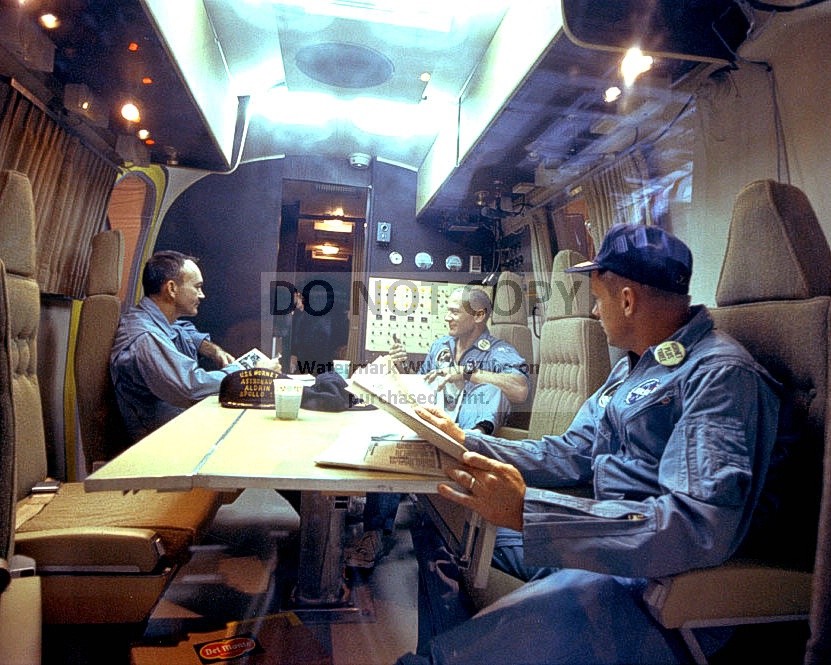 APOLLO 11 ASTRONAUTS IN THE MOBILE QUARANTINE FACILITY  8X10 NASA PHOTO (DA-708)