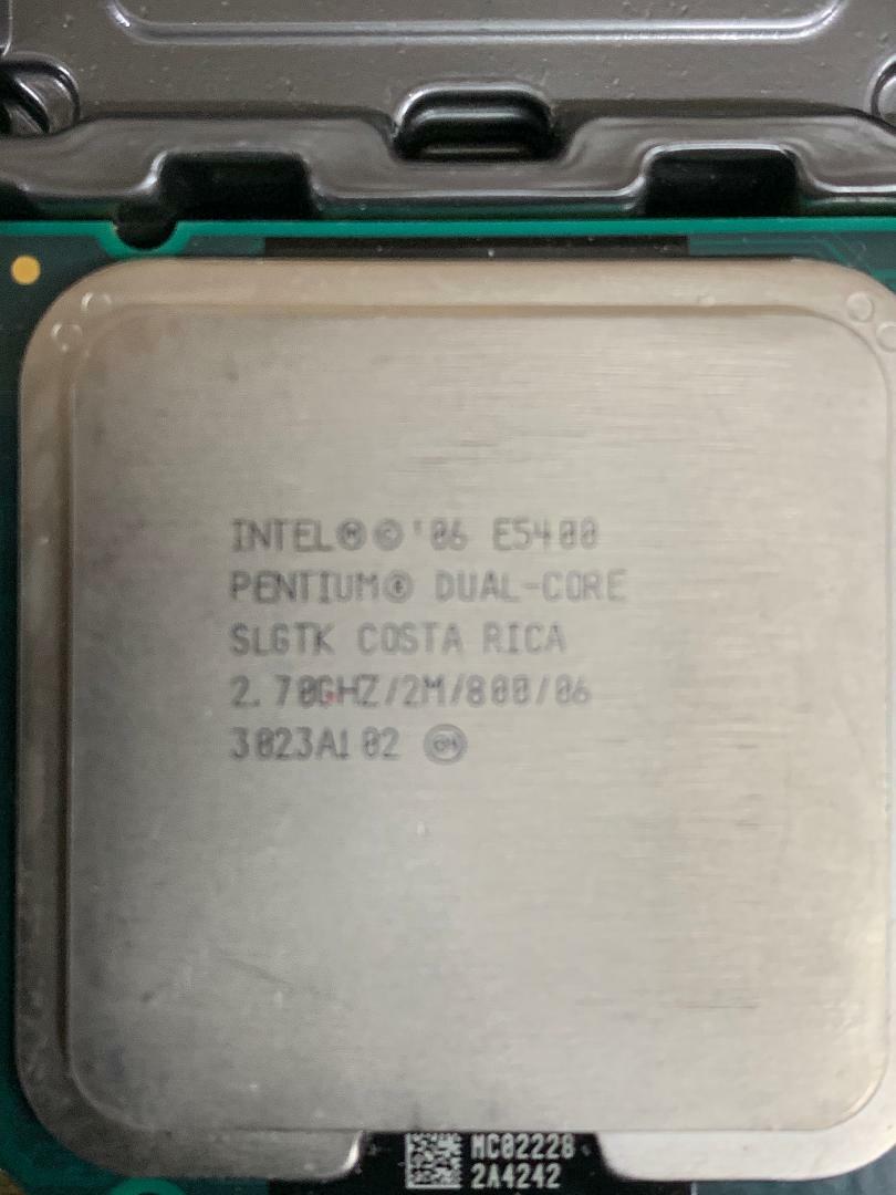 Lot of 10 Intel Pentium E5400 SLGTK