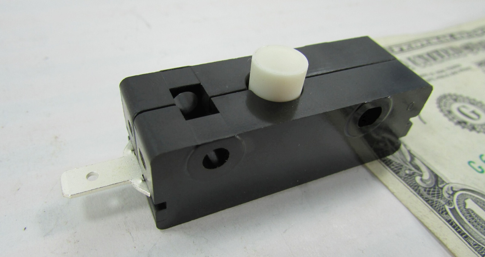 Lot 2 Cherry E13 15A Normally Open/Closed Pushbutton Switch 125/250 VAC E13-61L0
