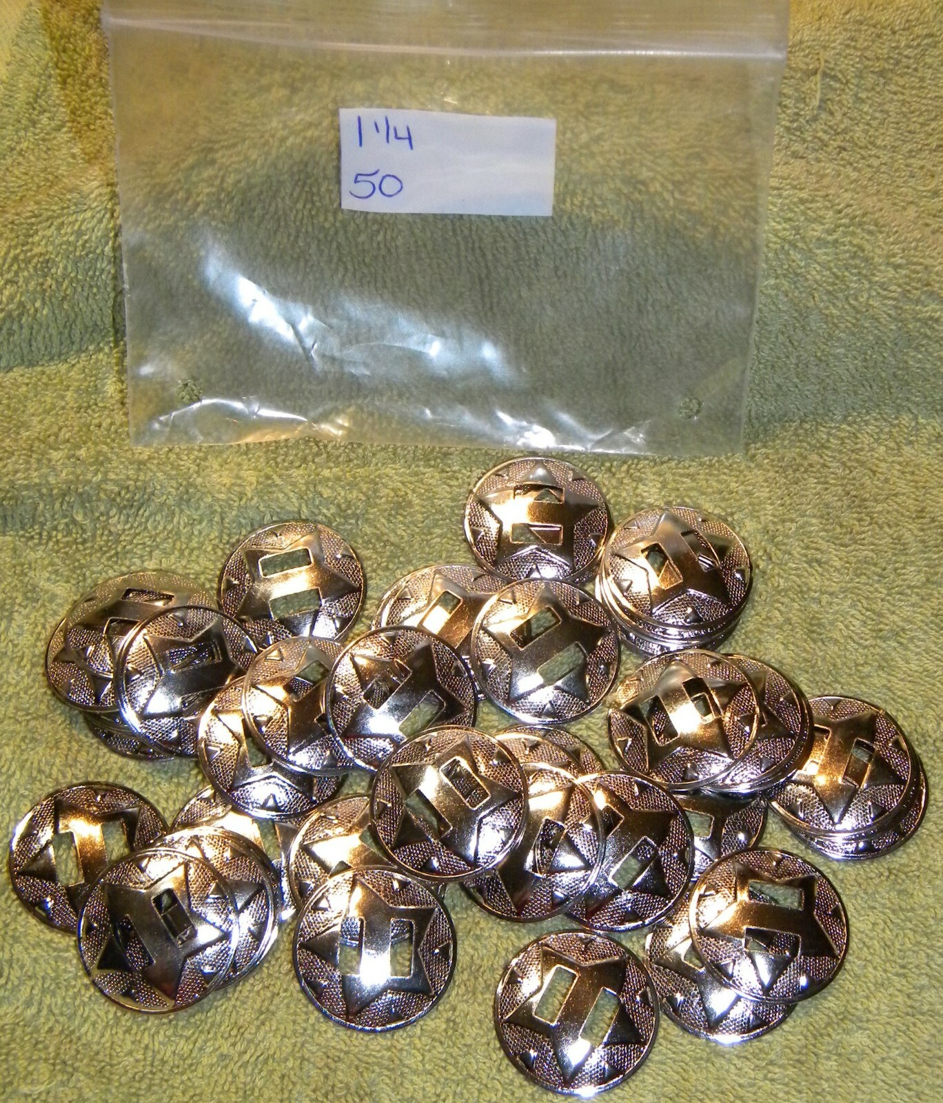 50 COUNT 1 1/4 INCH SLOTTED STAR CONCHO WESTERN SADDLE BRIDLE LEATHER TACK HORSE
