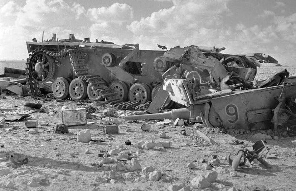 WW2 WWII Photo Destroyed German Panzer III North Africa  World War Two 4340